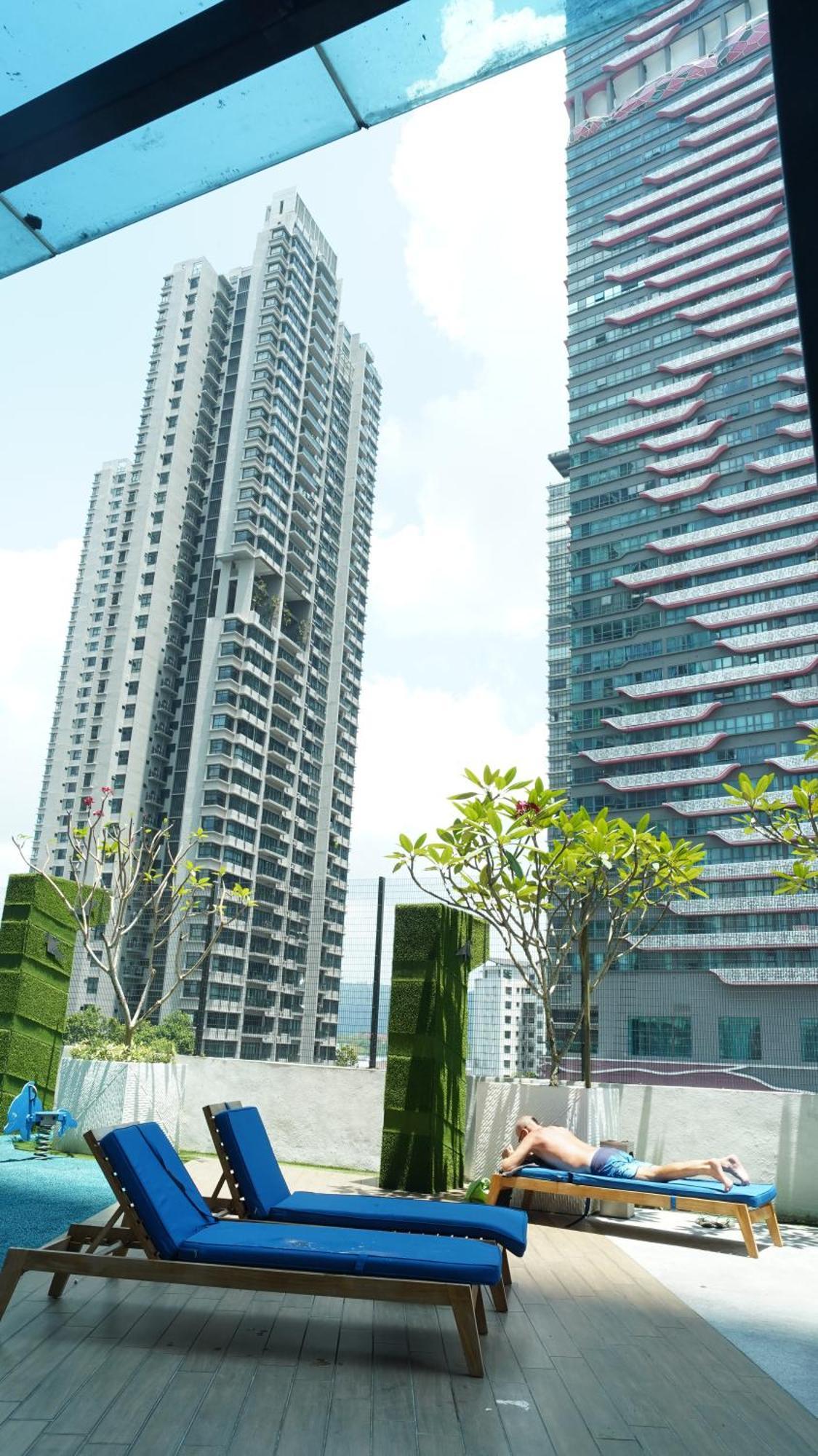 Reizz Residence By Elysium Kuala Lumpur Exteriör bild