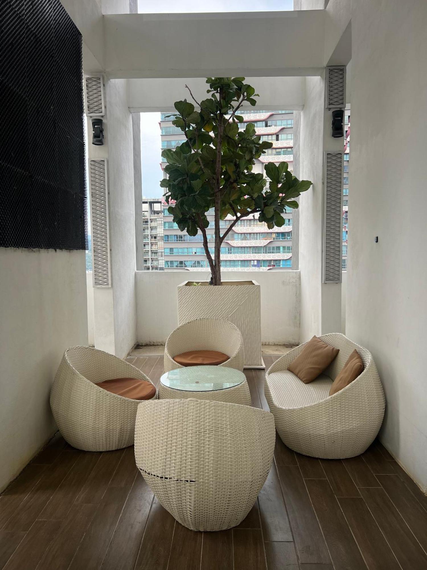 Reizz Residence By Elysium Kuala Lumpur Exteriör bild